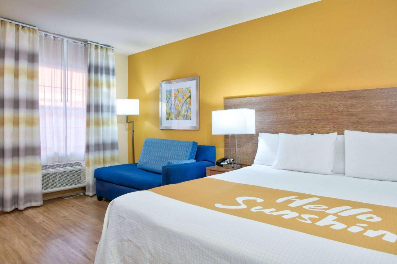 Days Inn By Wyndham Бейтсвилл Экстерьер фото