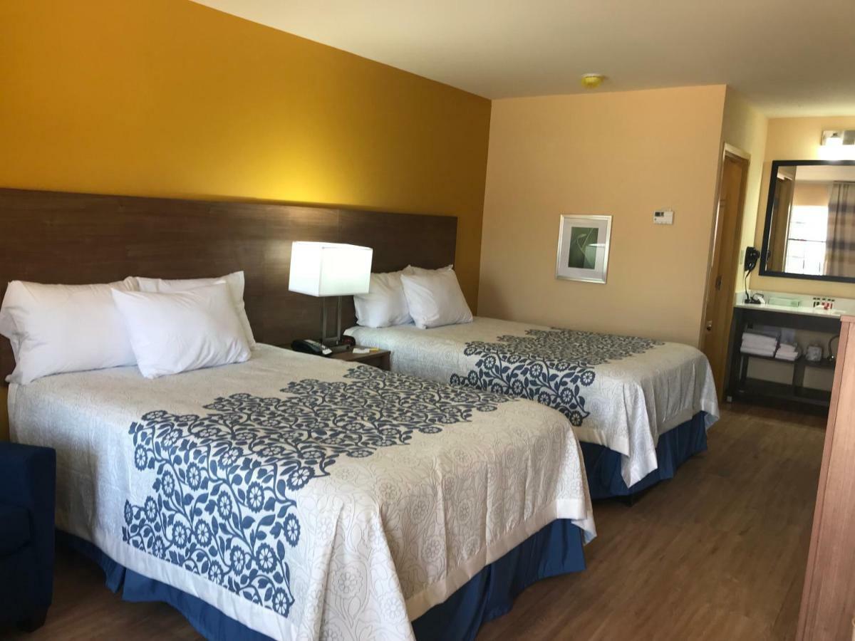 Days Inn By Wyndham Бейтсвилл Экстерьер фото